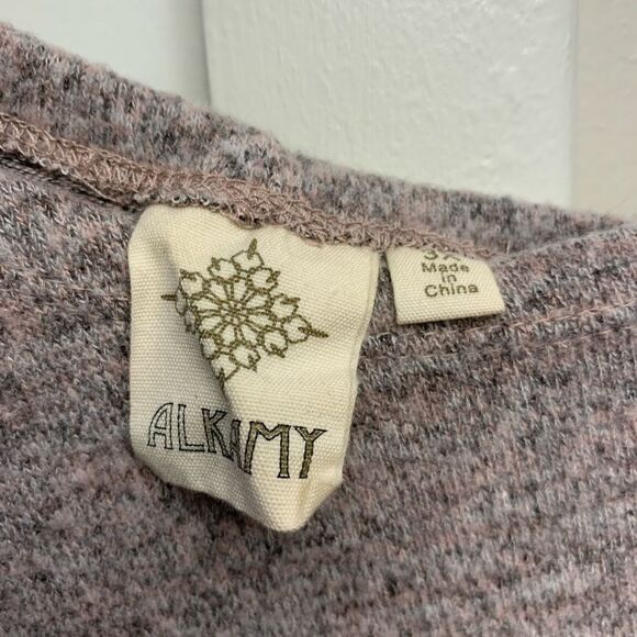 EUC Alkamy Gathered Sleeve Sweater - Picture 2 of 3